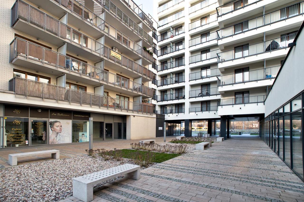 Wolska Residence Serviced Apartments Varşovia Exterior foto
